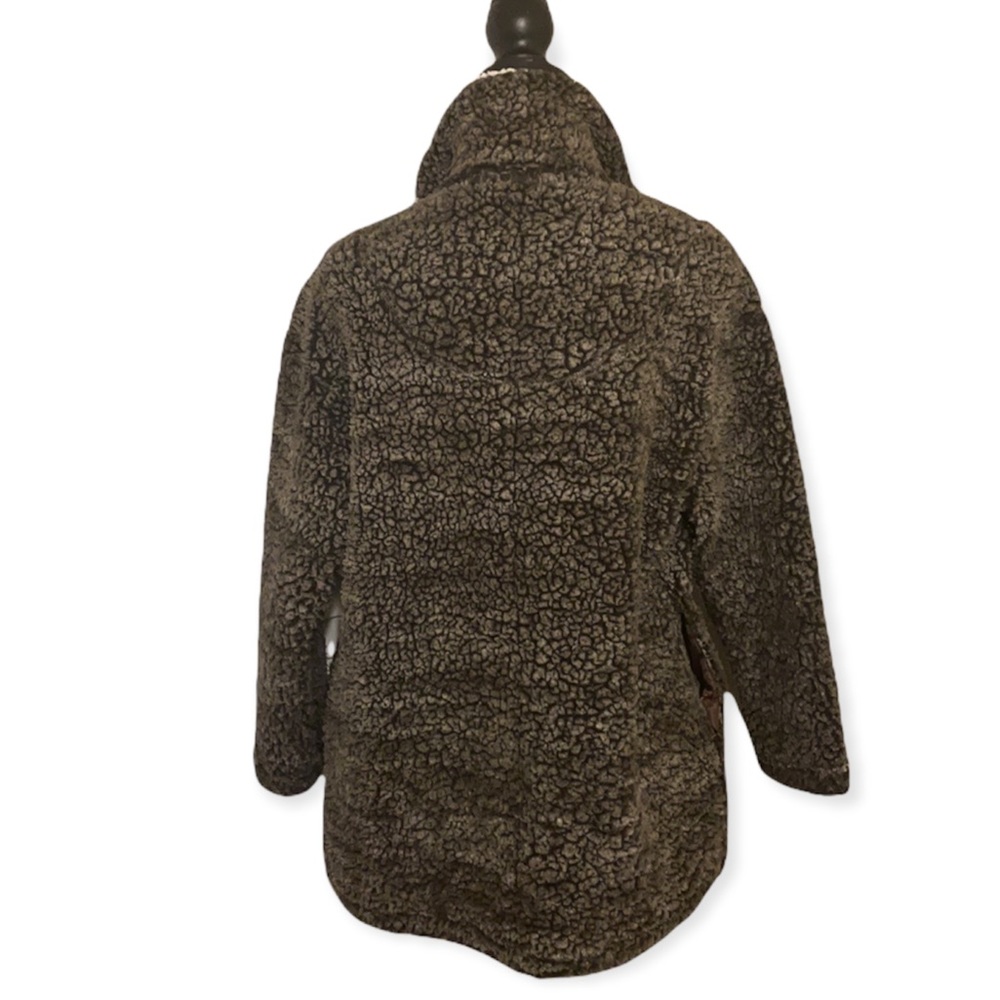 Altar’d State Sherpa Pullover Small - Picture 2 of 8